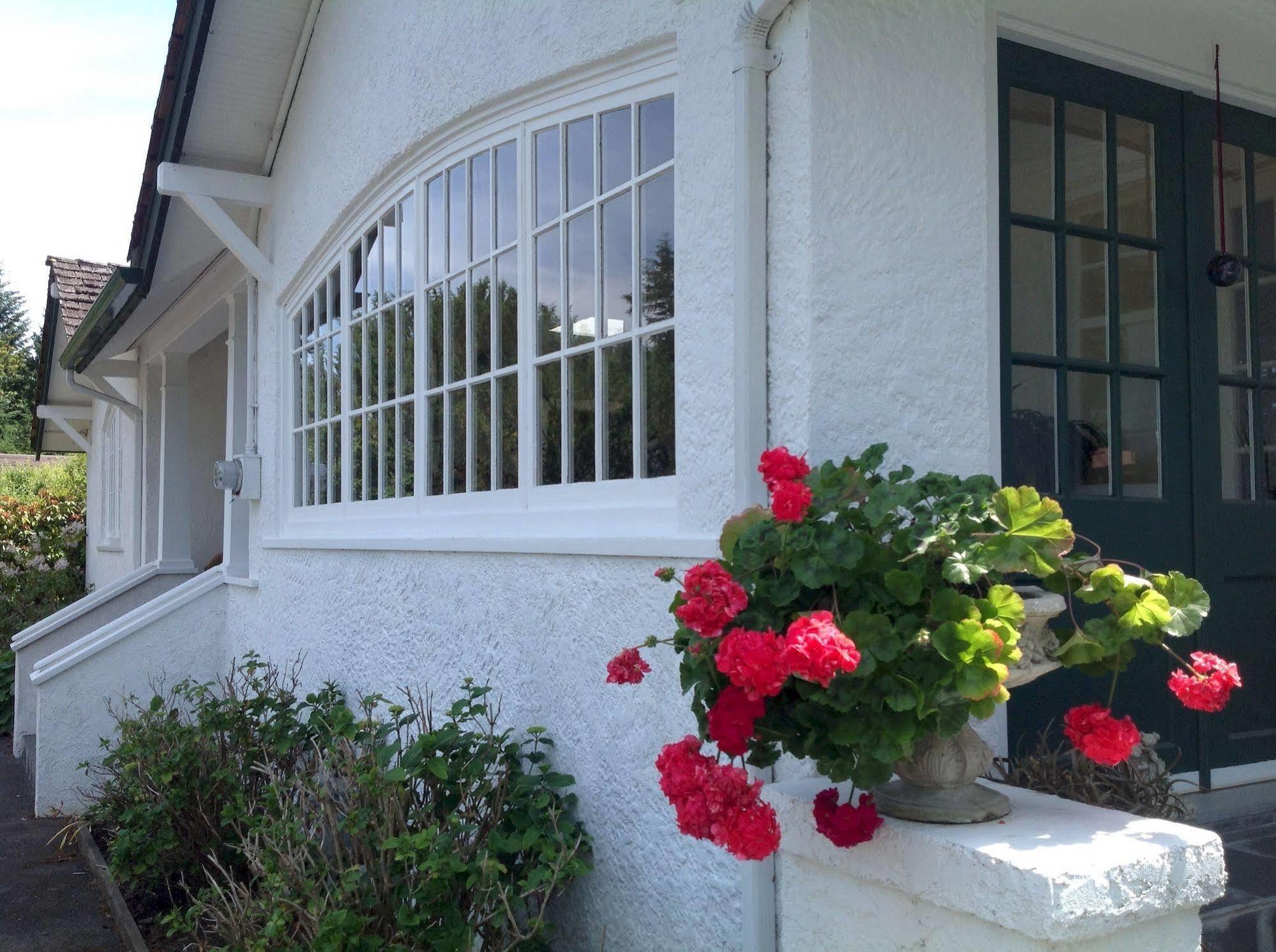 La Rosetta B&B Qualicum Beach Exterior photo